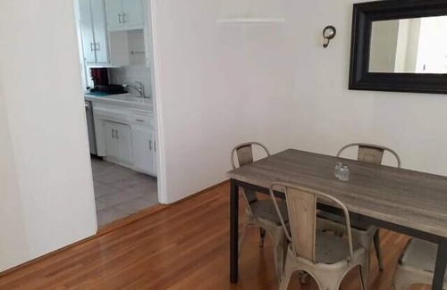 Hillcrest Apartment | Huge 3/2.5 Apt Sleeps 12 | San Diego
