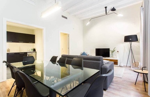 El Raval Apartment | Huge 4bedroom with terrace in Las Ramblas