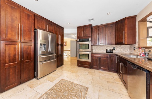 North Las Vegas House | Huge 6 BDR, near the Strip, w/pool, playroom, 13 beds.