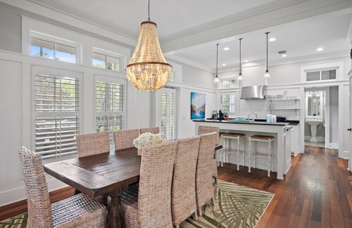 Watercolor House | Huge at 2,360 SqFt, Golf Cart & 4 Bikes! 4 WaterColor Pools, Beach Club & Camp -
