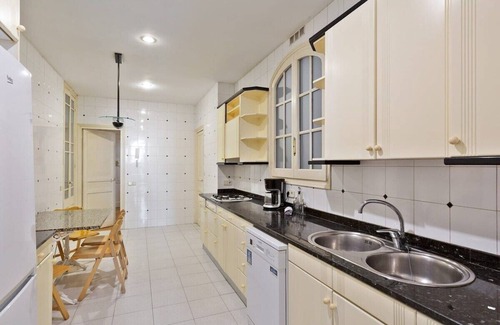 Esquerra de l'Eixample Apartment | Huge historic 5BD with private Terrace!