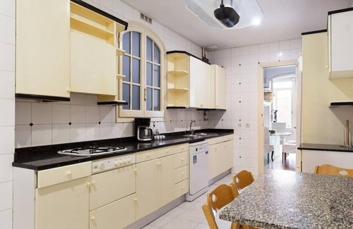 Esquerra de l'Eixample Apartment | Huge historic 5BD with private Terrace!