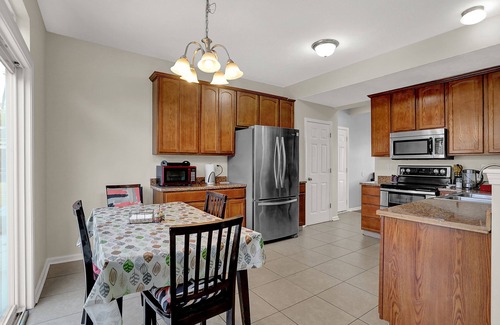 Indianapolis House | Huge Home in Indy, 4 Bedrooms, Sleeps 7