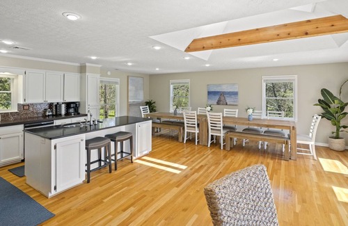 Hendersonville House | Huge Lake house with Pool, Hot Tub & Fire Pit… near Nashville!!!