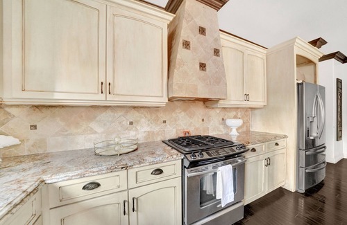 Murrieta House | HUGE Luxury Home.LARGE SALT WATER POOL&SPA.15 min to wineries.