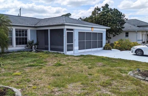 Gulf Cove House | !HUGE POOL/LANAI-BBQ-WASHER/DRYER-NEAR RIVER/BEACH/GOLF/PARKS/SHOPS/RESTAURANTS!
