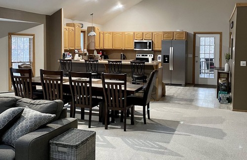 Hamlin House | Huge Renovated 4 BDR House. Ski Hill. Pool Table. Game Room. Big open sunroom.