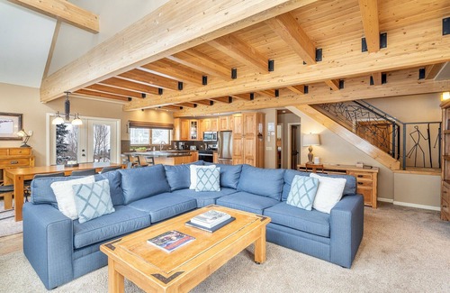 Telluride Condo | Huge Riverfront Deck + Walk Everywhere Viking Lodge 100a 3 Bedroom Condo by RedAwning