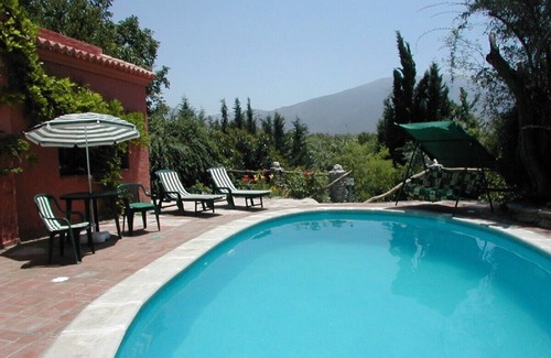 Orgiva Villa | Huge secluded villa, lovely garden, pool, 350m to town, air-con, WiFi, ping-pong
