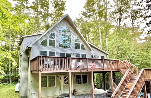 Locust Lake Village Ski Chalet | Huge w/Fire Pit, Pets, Game Room, Hike, Quiet Street, Summer in the Mountains!