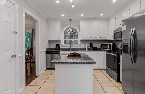 Northeast Raleigh House | Huge Yard & Deck, Near Downtown - Raleigh Roost