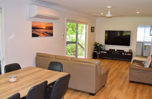 Arakoon House | Hugh's Hideaway Arakoon