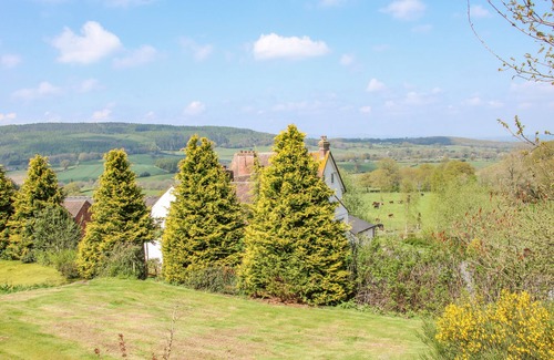 Pontesbury Cottage | HUGLITH FARM, family friendly, luxury holiday cottage in Habberley
