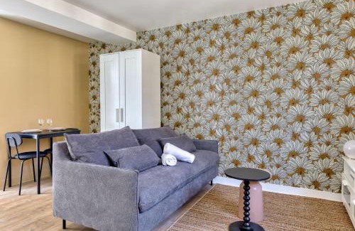 Pont-de-L'Arche Apartment | Hugo - Studio cosy au cœur de Pont-de-l’Arche