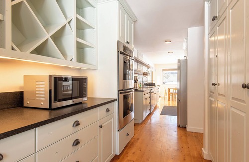 Hulen Meadows House | Hulen Way Home - Newly Remodeled Home with Trails Right Out the Front Door