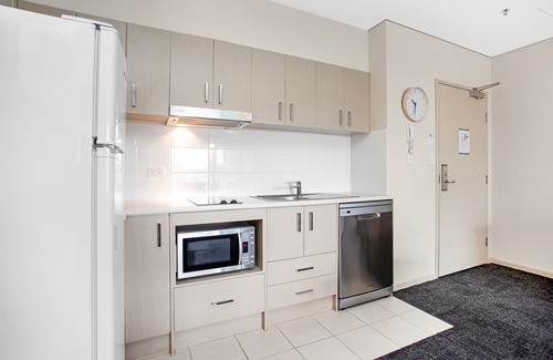 Adelaide Central Business District Apartment | Hume Serviced Apartments