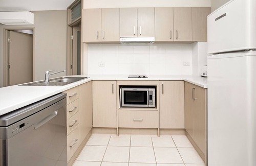 Adelaide Central Business District Apartment | Hume Serviced Apartments