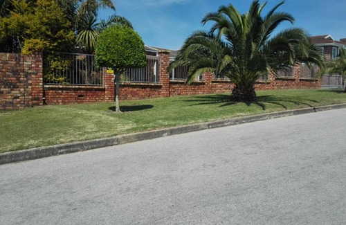 Humewood House | Humewood Home Stay