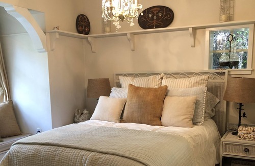 Coast Village House | Hummingbird Cottage Montecito