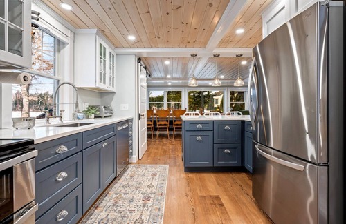 Windham House | Hummingbird Hollow: 4BR, Lakefront, Private Beach