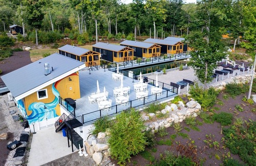 North Sebago Villa | Hummingbird Limit 3 1 Bedroom Cabin