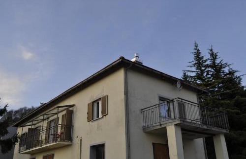 Castiglione Chiavarese House | Humus Sapiens 1