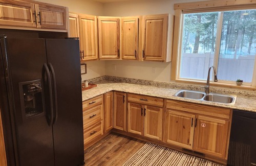 Whitefish Apartment | Hungry Horse Hideaway #B - 2 Bedroom 2 Full Bath - 10 minutes from Glacier Park!