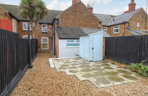 Hunstanton Cottage | HUNNY COTTAGE, pet friendly, character holiday cottage in Hunstanton