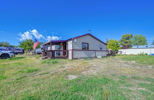 Encampment House | Hunt, Fish & Hike: Home w/Deck in Encampment