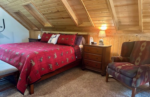 Winter Cabin | Hunter Lake Lodge awaits.
