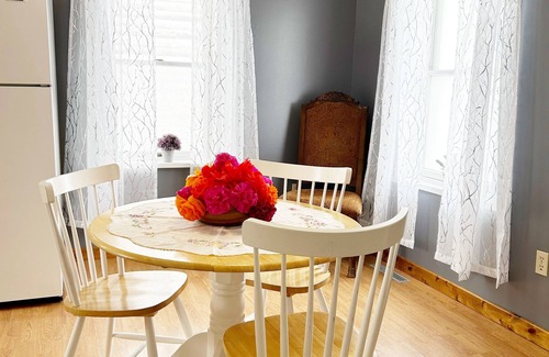 Glasgow House | Hunters, travel wrk, pet Friendly- Near Downtown, Hospital, fishing -office WIFI
