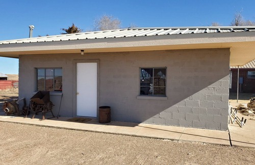 Logan House | Hunting lodge close to Ute Lake at Logan, NM