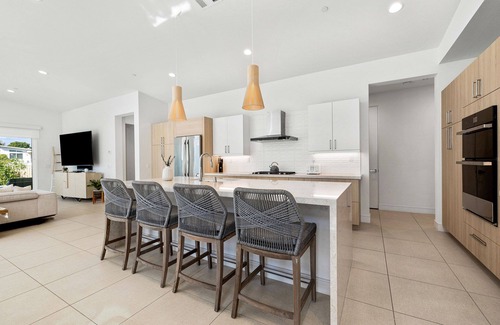 Indian Wells House | 'Huntley House' Swanky Desert Modernism