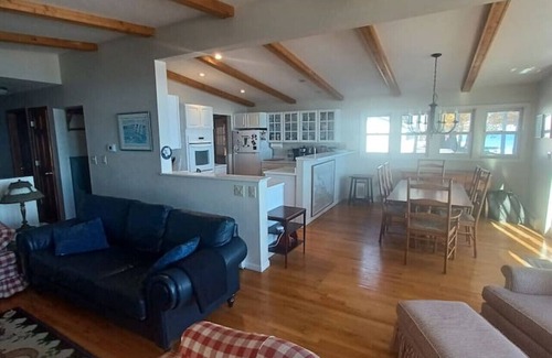 Tawas City House | Huron Calling - Lakefront