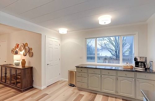 Huron House | Huron Hideaway close to lake and minutes from Cedar Point park and sport center