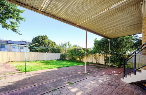 Hurstville House | Hurstville Centre 2-level Large House for 16+ ppl