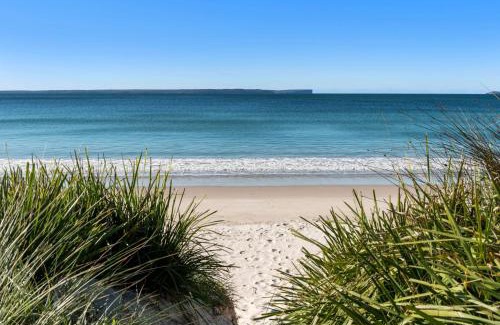Vincentia House | Husky Big Beach - Belle Escapes Jervis Bay