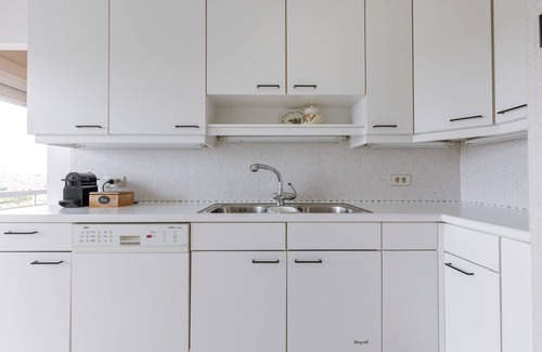 Knokke-Heist Apartment | Huswell - Apartment with lake view & common indoor pool