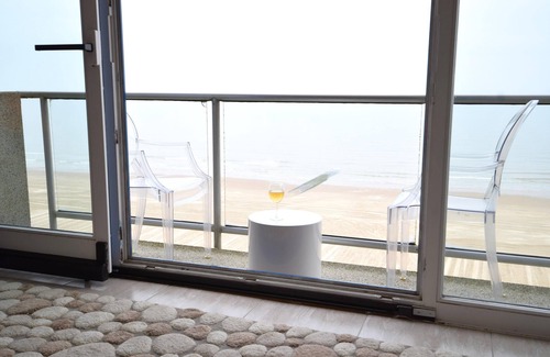 Middelkerke Apartment | Huswell - apartment with frontal seaview