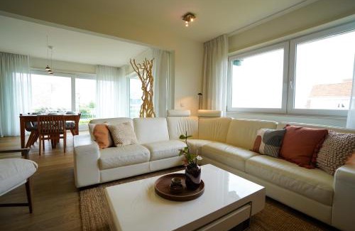 Oostduinkerke-Bad Apartment | Huswell - Apartment with sea view & terrace in Oostduinkerke