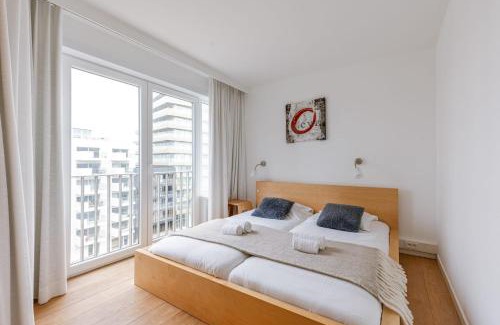 Ostend Apartment | Huswell - Beachside 3-Bedroom Duplex Near Sea