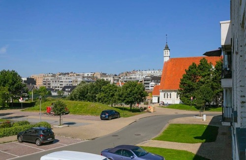 Lissewege Apartment | Huswell - Charming seaside apartment 'Sea Bridge'