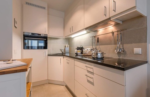 Duinbergen Apartment | Huswell - Comfortable 2 bedroom seaside apartment