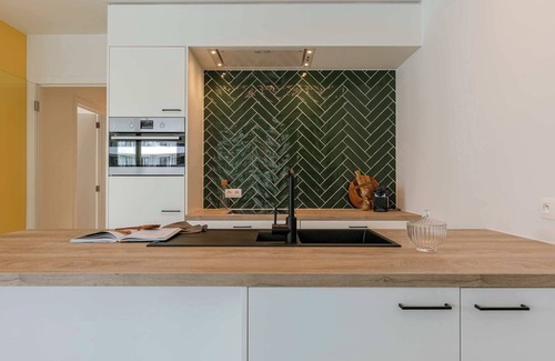 Ostend City Centre Apartment | Huswell - Cozy ground-floor apartment with terrace