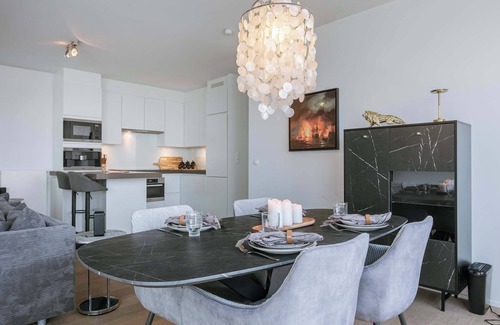 De Kaaien Apartment | Huswell - High, Luxurious Apartment with wide city view