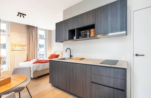 Ghent City Centre Apartment | Huswell - Modern Studio with Views