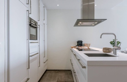 Knokke Apartment | Huswell - Pet friendly modern studio