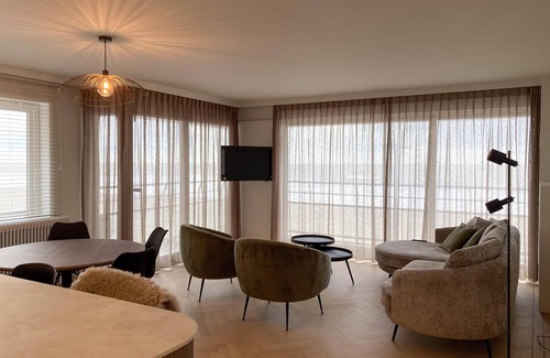 Blankenberge Apartment | Huswell - Renovated Seaview apartment