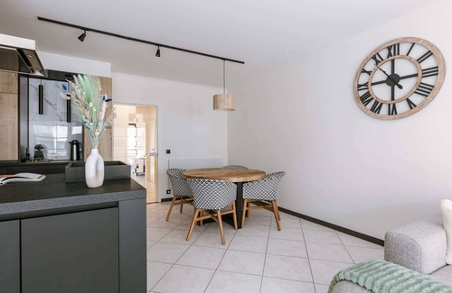 Middelkerke Apartment | Huswell - Stylish two bedroom apartment