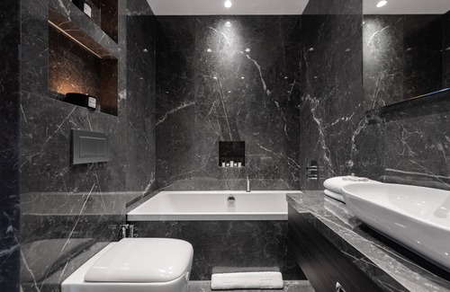 Royal Borough of Kensington and Chelsea Hotel | Hux Hotel